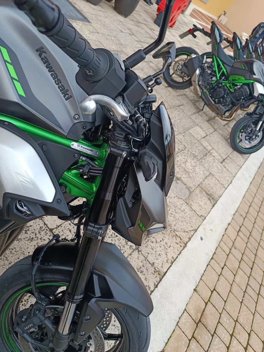 Front view of the Z900