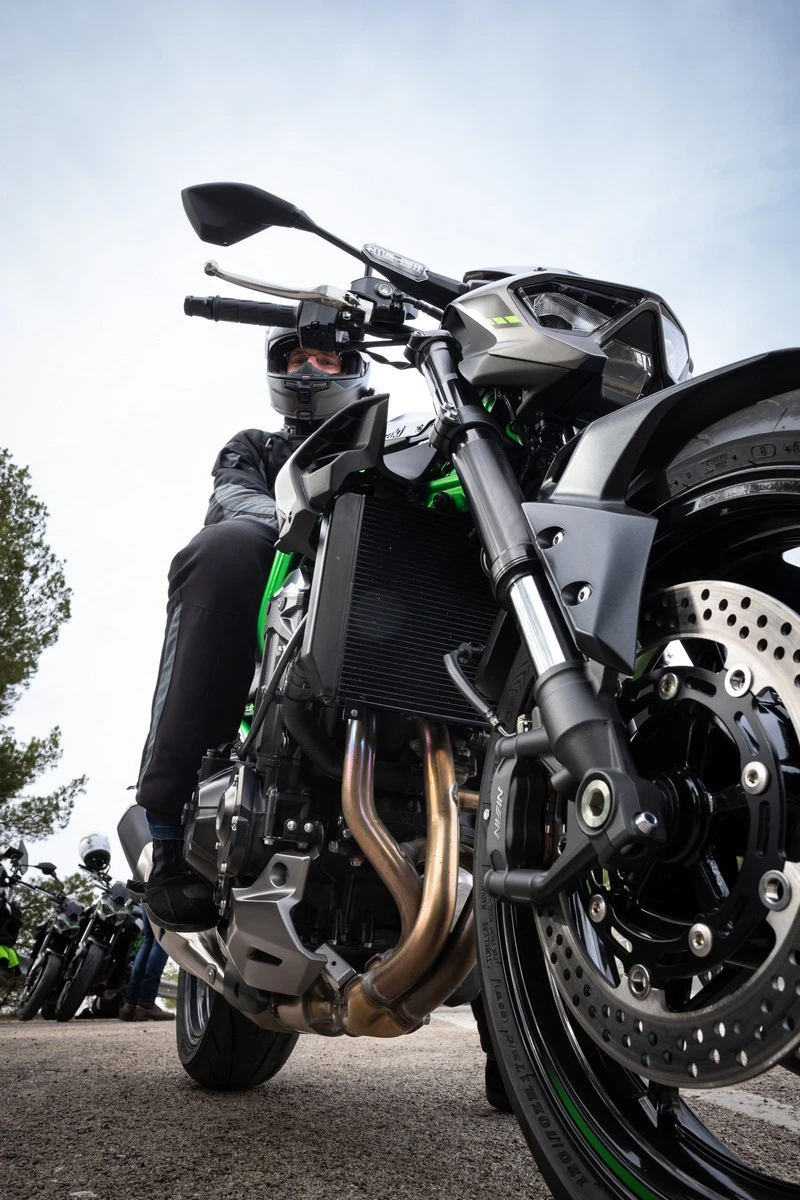 bird's-eye view of Yffic riding the Z900